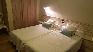 In-room safe, free cribs/infant beds, free WiFi, bed sheets