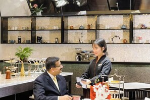 تناول الطعام