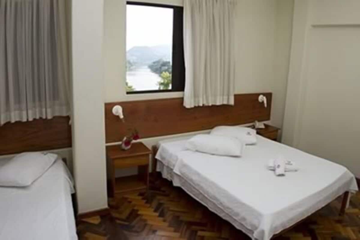 Minibar, Bügeleisen/Bügelbrett, kostenloses WLAN, Bettwäsche