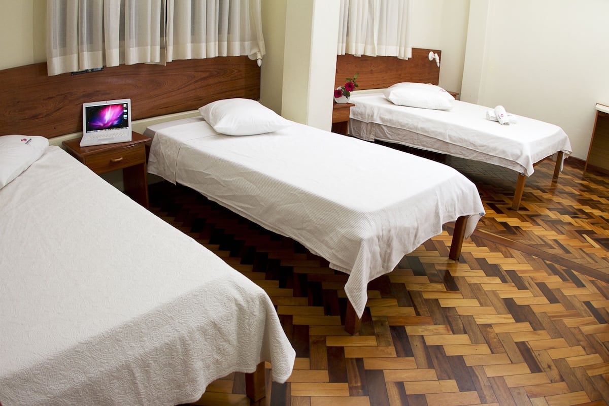 Dreibettzimmer, Nichtraucher