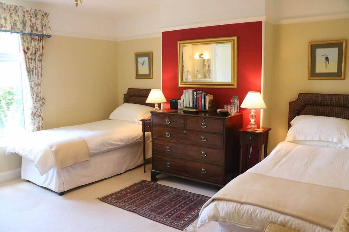 Camellia Room | Premium bedding, free WiFi, bed sheets