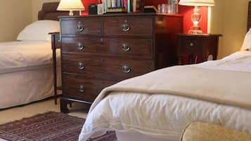Ropa de cama de alta calidad, wifi gratis y ropa de cama