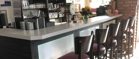 Bar (in der Unterkunft)