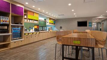 Free daily buffet breakfast