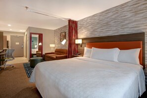 Escritorio, tabla de planchar con plancha, cunas y wifi gratis 