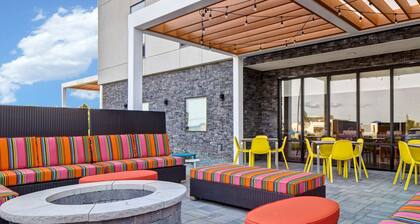 Home2 Suites by Hilton Loves Park Rockford