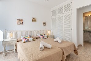 2 habitaciones, tabla de planchar con plancha y wifi gratis 