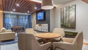 Lobby lounge