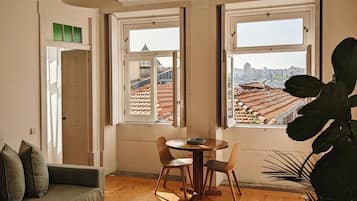 Appartement Supérieur, vue ville (4A) | Coin séjour