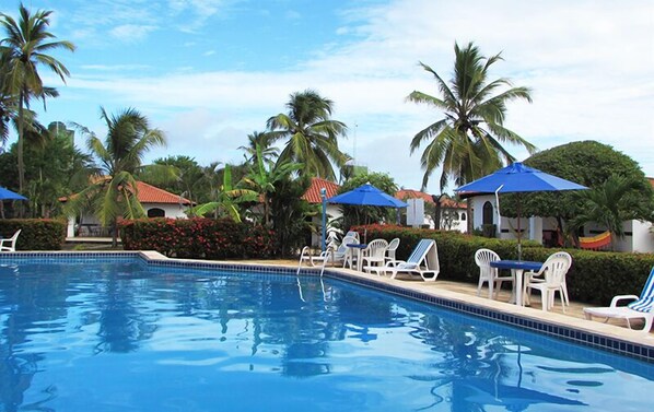 Seasonal outdoor pool
