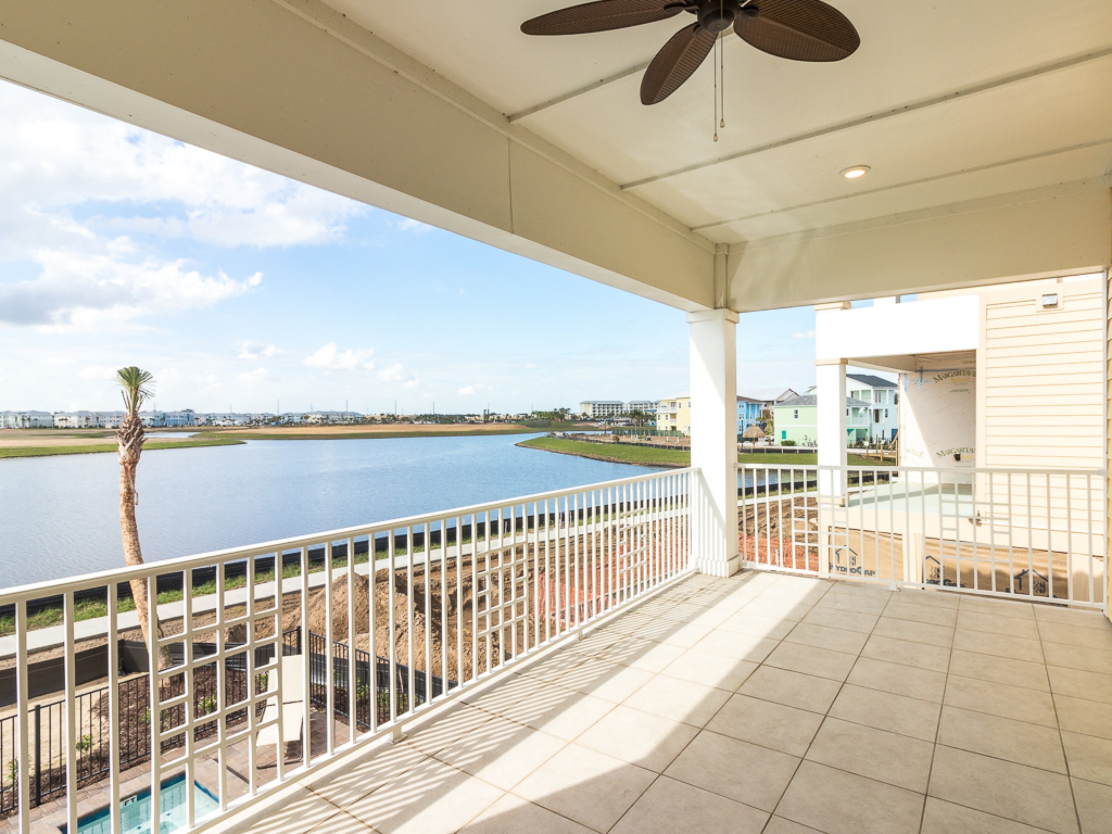 cottage, 6 bedrooms, private pool, beach view | lake view