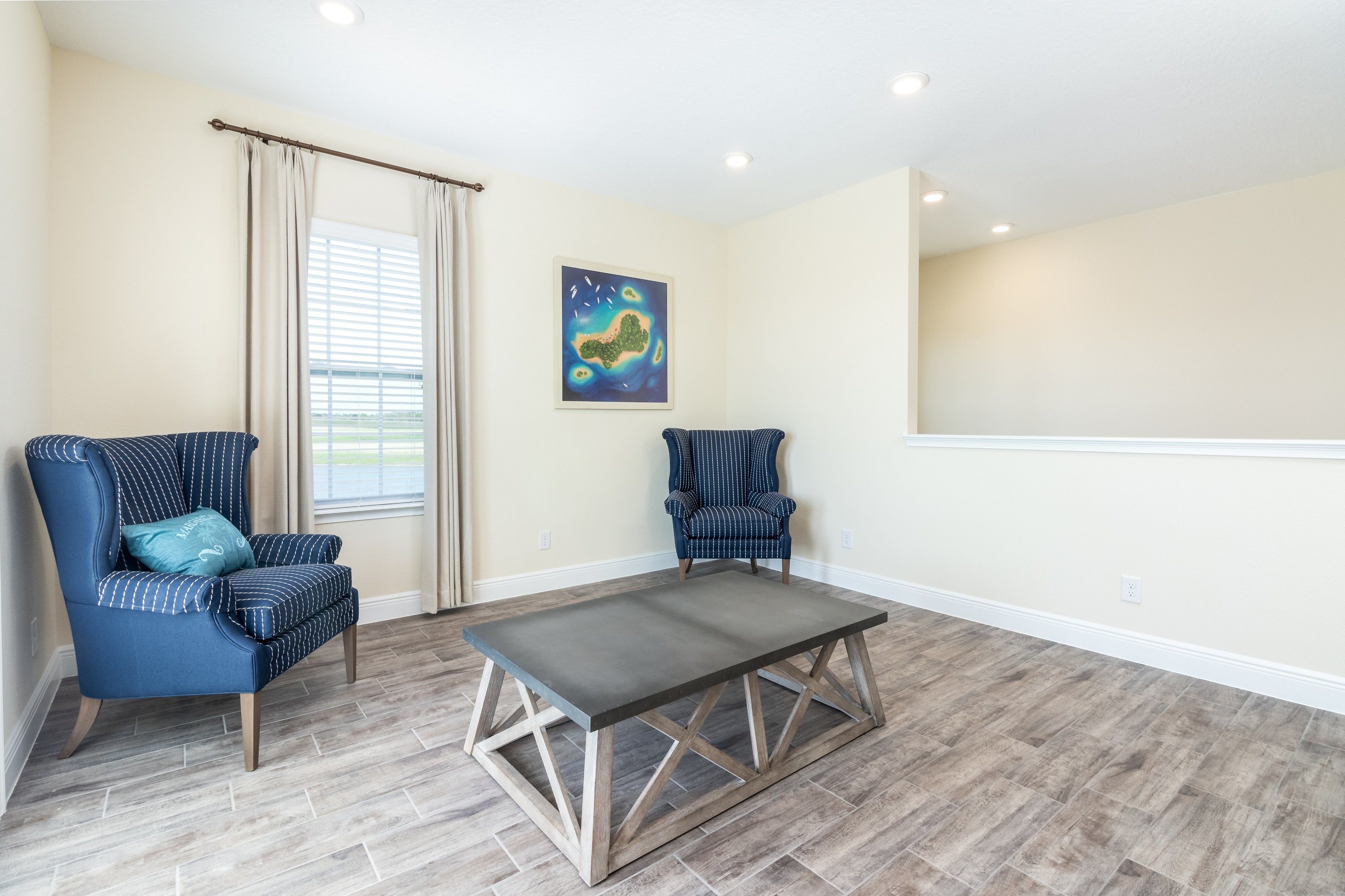 house, multiple beds, park view (eight-bedroom house) | living area | 55-inch tv with cable channels, streaming services