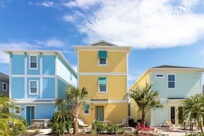 Property entrance - Margaritaville Cottages Orlando by Vstays (Kissimmee)