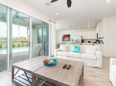 Margaritaville Cottages Orlando by VStays - Image 4