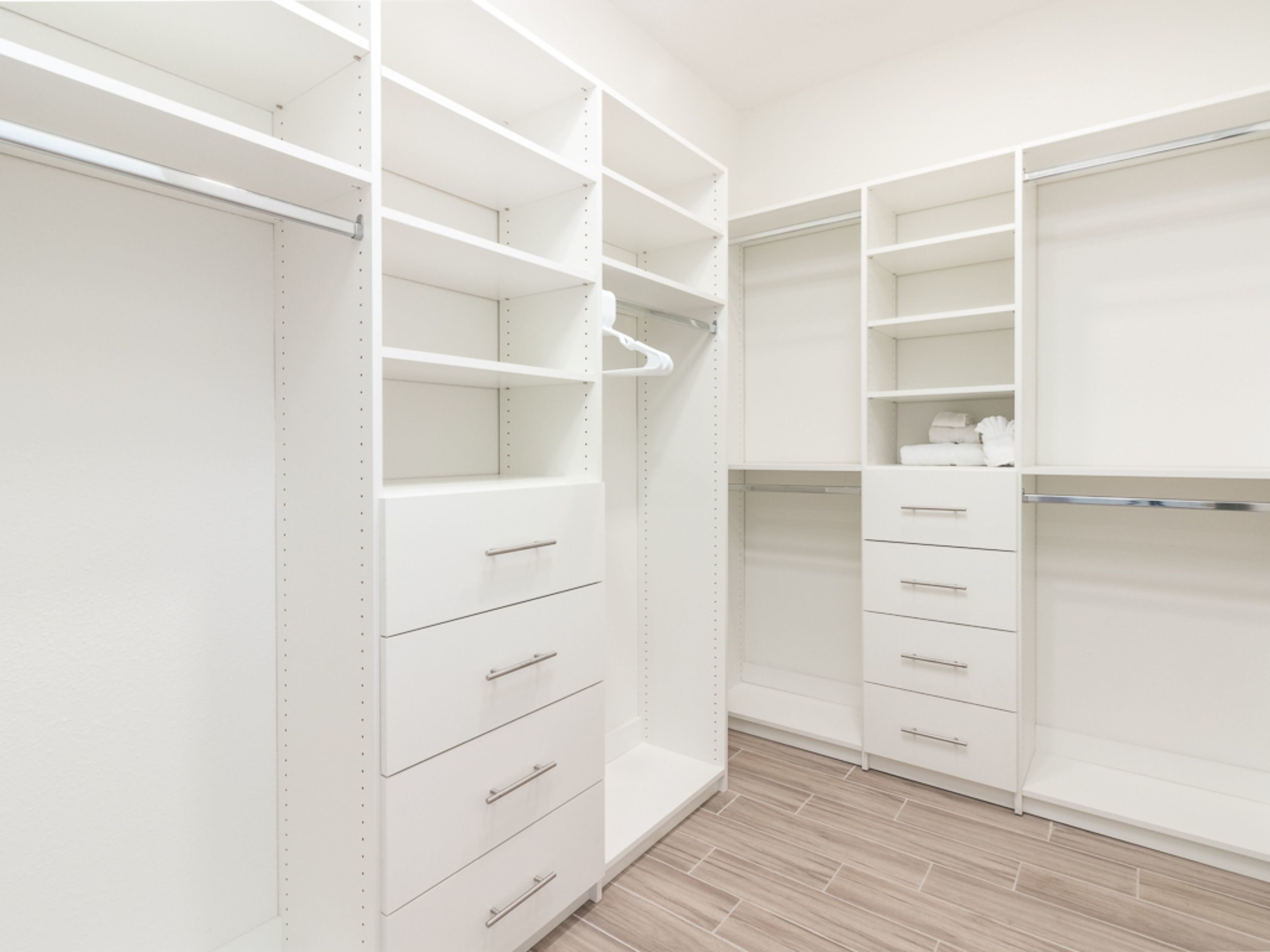 8 bedroom premium cottage with private pool | 2 bedrooms, iron/ironing board, free wifi, bed sheets