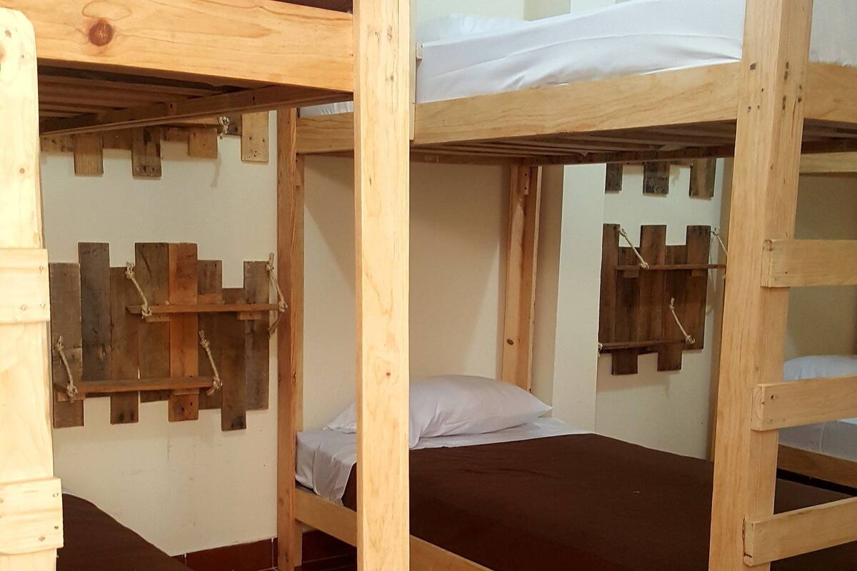 Shared Room, 6 beds, Shared Bathroom