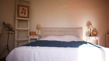 2 chambres, fer et planche Ă repasser, Wi-Fi, draps fournis