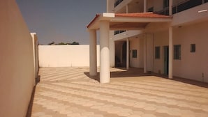 Courtyard - Au Guilgal (Gandigal)