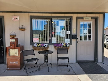 Interior entrance at Grand Canyon RV Glamping