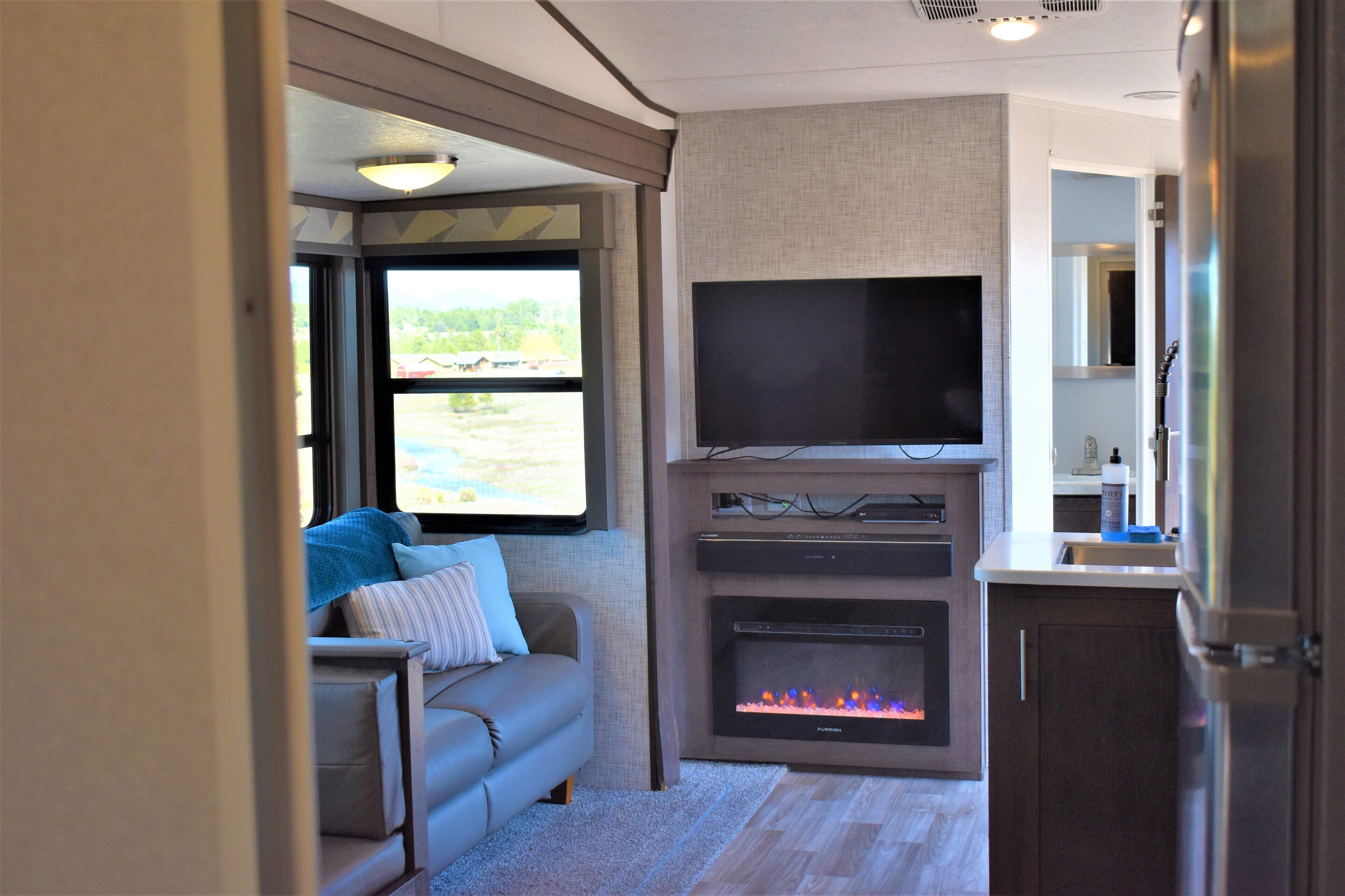 Grand Canyon RV Glamping Deluxe Luxury Suite  | 2 bedrooms, hypo-allergenic bedding, individually decorated