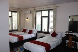 3 多间卧室、办公桌、免费 WiFi