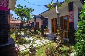 Property grounds - The Box House Nusa Penida (Penida Island)