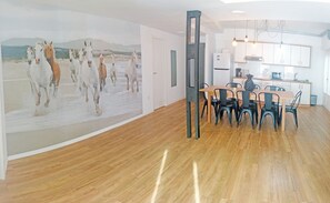 Dining - Design, quality, tranquility, and very central (Alicante)