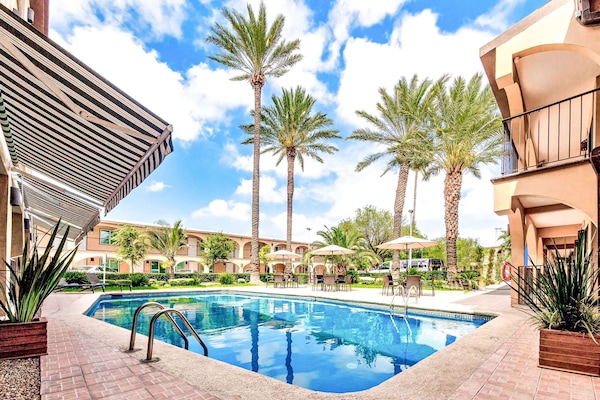 Outdoor pool, pool umbrellas