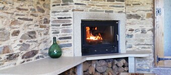 House in the Village | 4 Double Rooms | Fireplace Terrace | Yard