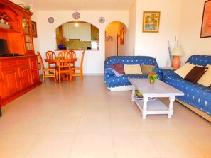 TV - Apartment with large sea view terrace and pool in Puig Rom, Roses (Roses)