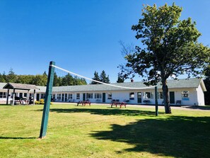 Exterior detail - Anne Shirley Motel & Cottages (Cavendish)