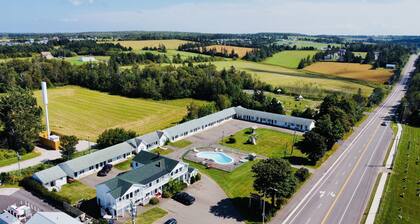 Anne Shirley Motel & Cottages
