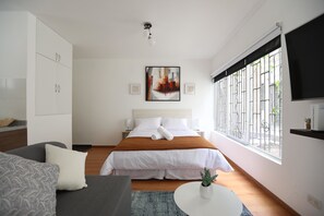 Comfort Loft, Non Smoking | Individually decorated, individually furnished, desk, iron/ironing board - Amazing Loft With Perfect Location (Lima)