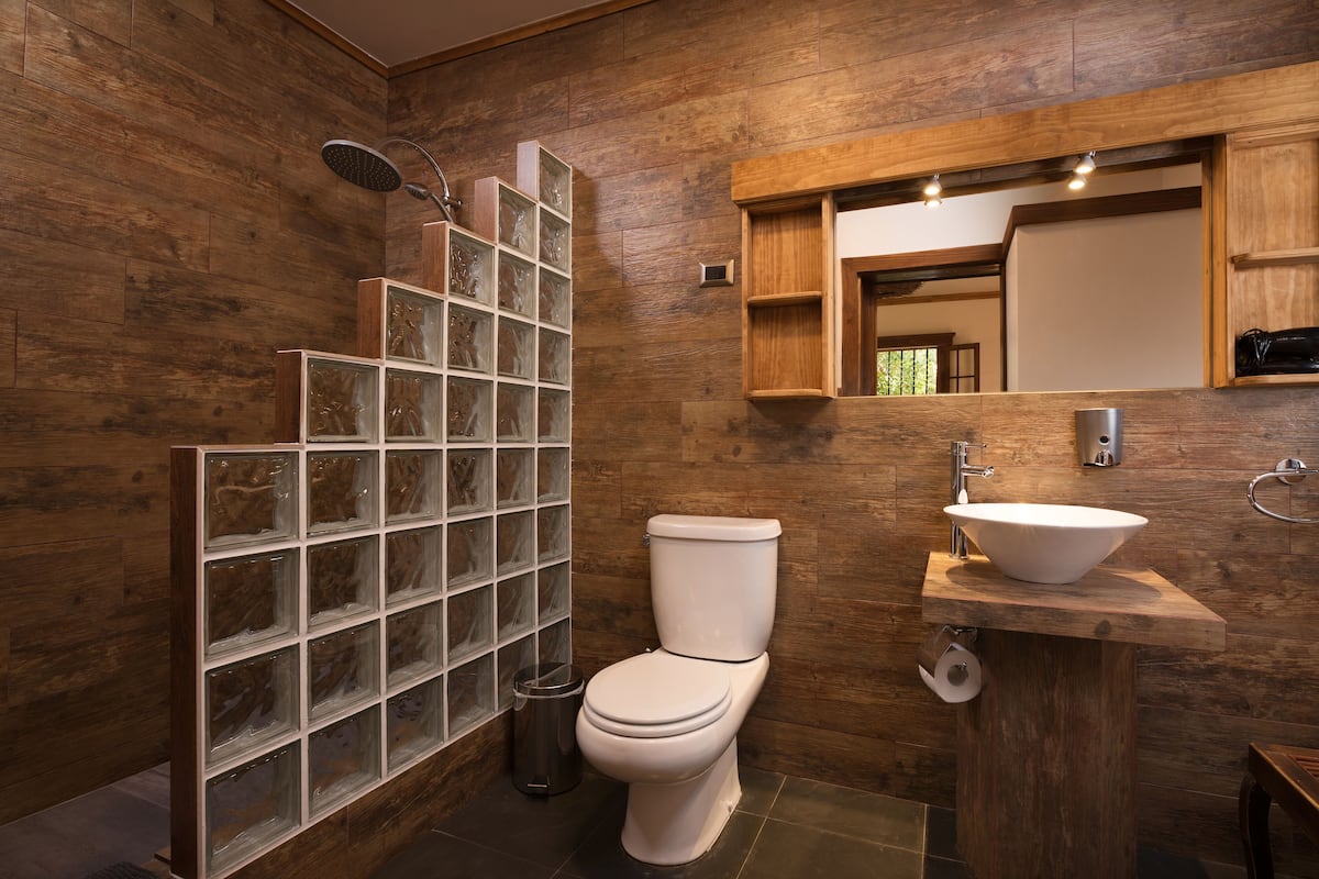 comfort double room, garden view | bathroom | eco-friendly toiletries, hair dryer, towels