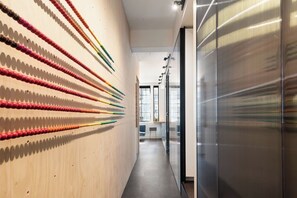 Interior - Boutique Warehouse Style 3 Bedroom Apt Central Melbourne CBD (Melbourne)