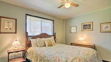 3 bedrooms, travel crib, internet, bed sheets