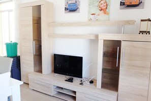 Interior - Two bedrooms villa with garden, barbecue (TL27) (Torre Lapillo)