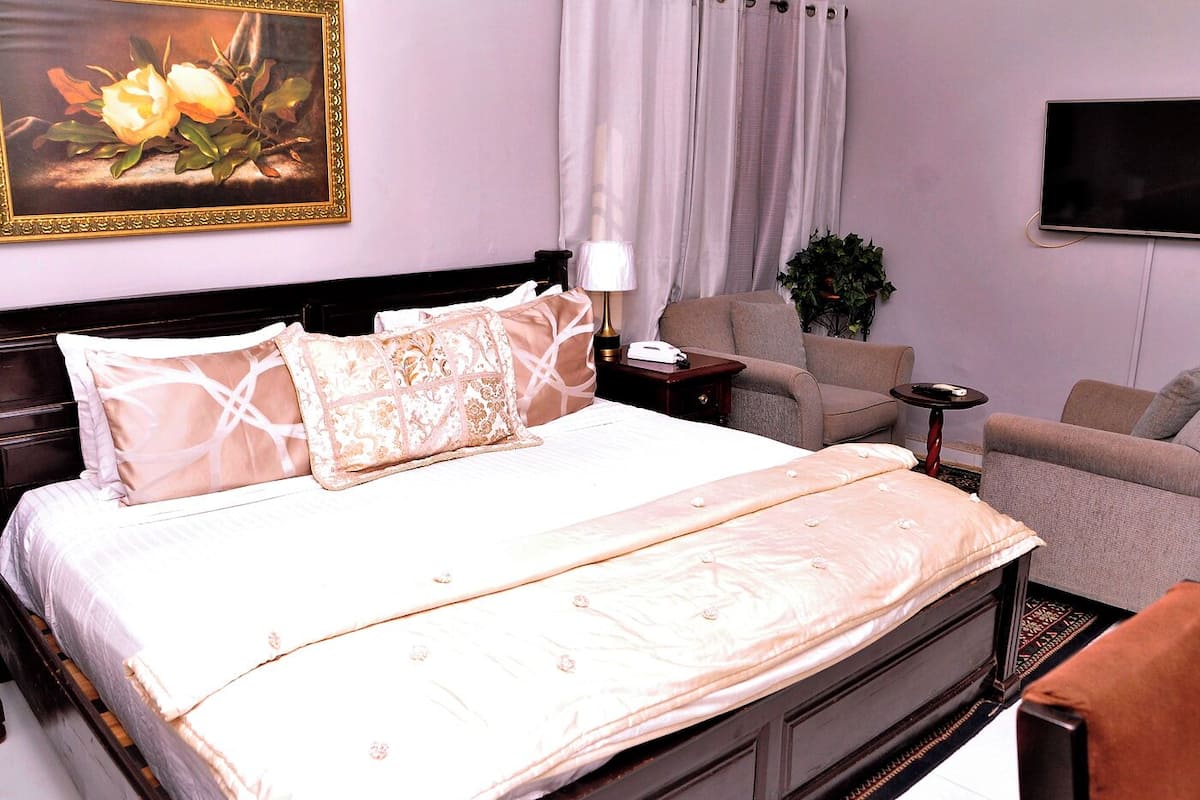 Quarto luxo | Lençóis italianos Frette, roupas de cama premium, camas Tempur-Pedic