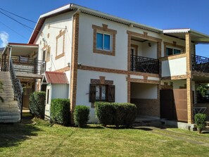 Exterior - La Rivière St Louis, 2-room apartment "Furnished tourist accommodation 3 *** (Le Ouaki)