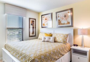 อพาร์ทเมนท์, หลายเตียง (Private Florida Oasis) | 5 ห้องนอน, Wi-Fi ฟรี