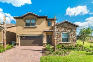 House, Multiple Beds (Beautiful 8 bedroom home-Private Pool) | Front of property