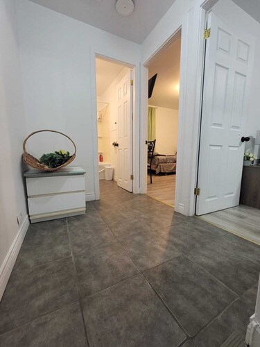 Central place, next to highway, smart tv+netflix+prime+wifi