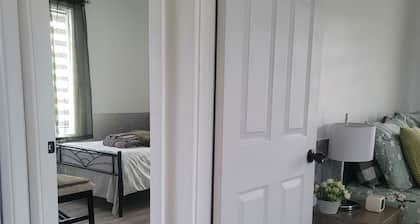 Central place, next to highway, smart tv+netflix+prime+wifi