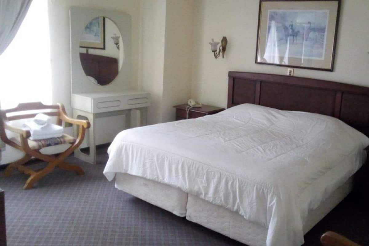Superior Room, 1 King Bed | In-room safe, blackout curtains