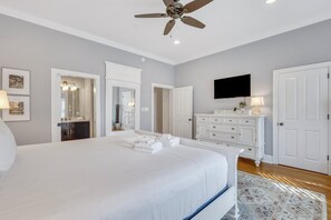 3 sovrum, strykjärn/strykbräda, gratis wi-fi och sängkläder