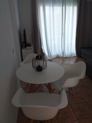 Dining - Appartamento in centro di es pujols  (Es Pujols)