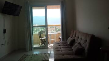 Televisión, futbolito y tenis de mesa