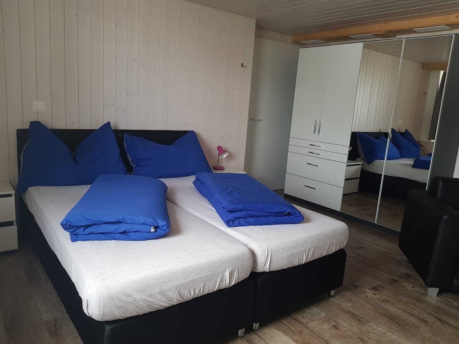 Wi-Fi de cortesia, roupa de cama