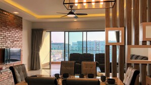 Ảnh chưa phân loại, 4 trong số 157 ảnh, nút