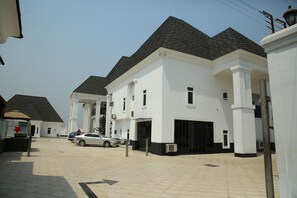 Building design - PoshLux Executive Hotel (Benin City)